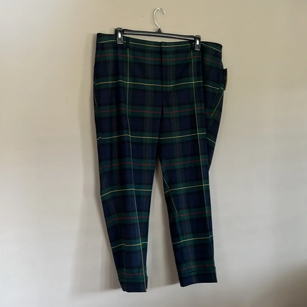 LAUREN Ralph Lauren Plus Size Plaid Pleated Twill Ankle Pants - Picture 7 of 14